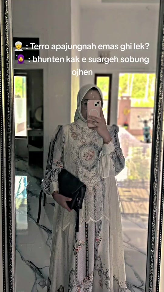 Post 3 by AnaMorensReal💋 on TikTok (video)