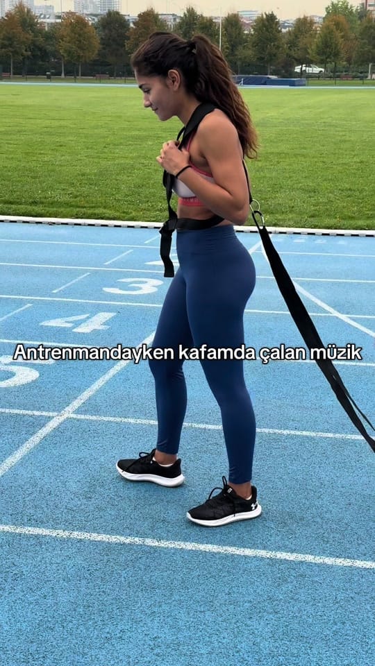 Post 7 by Alev Derin on TikTok (video)