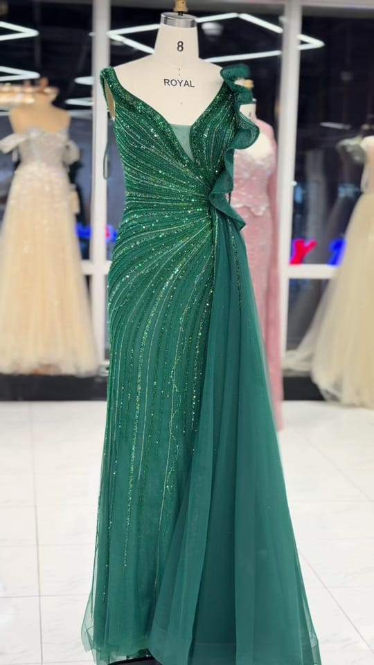 Post 7 by Royal_collection on TikTok (video)