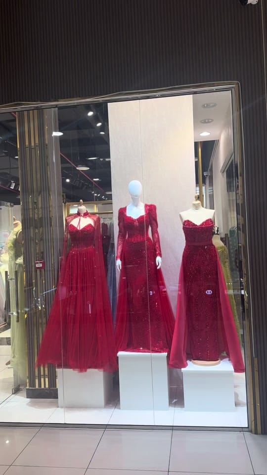 Post 8 by Royal_collection on TikTok (video)