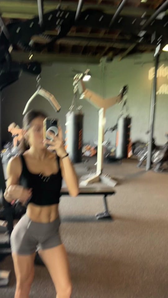 Post 1 by Paopaov on TikTok (video)