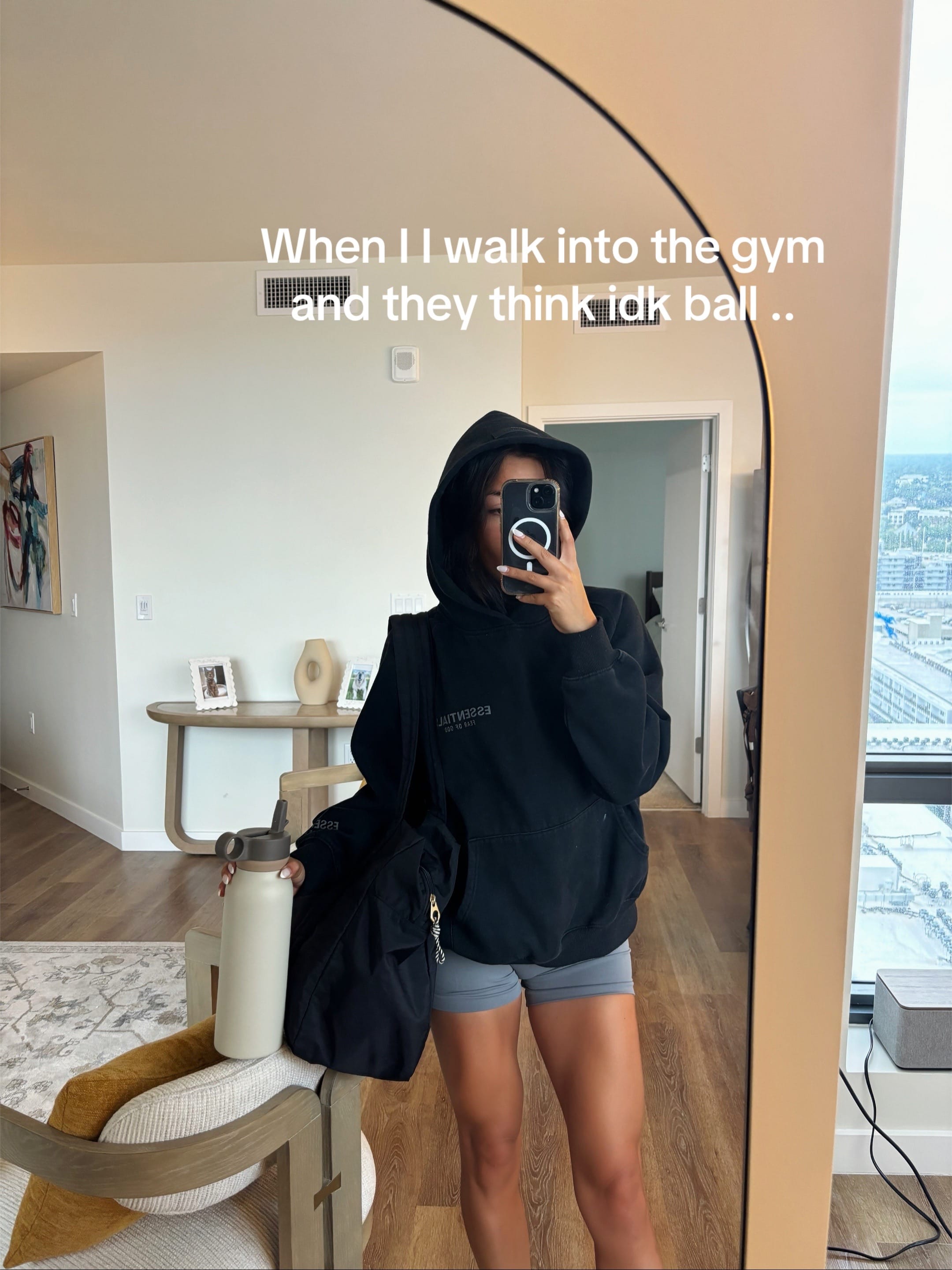 Post 4 by Paopaov on TikTok (video)