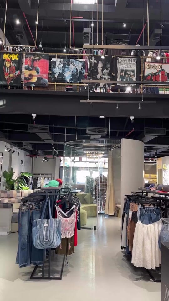 Post 5 by Fashion Rerun Vintage on TikTok (video)