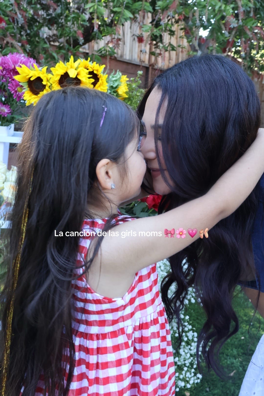 Post 2 by Mireya 🍒 on TikTok (video)