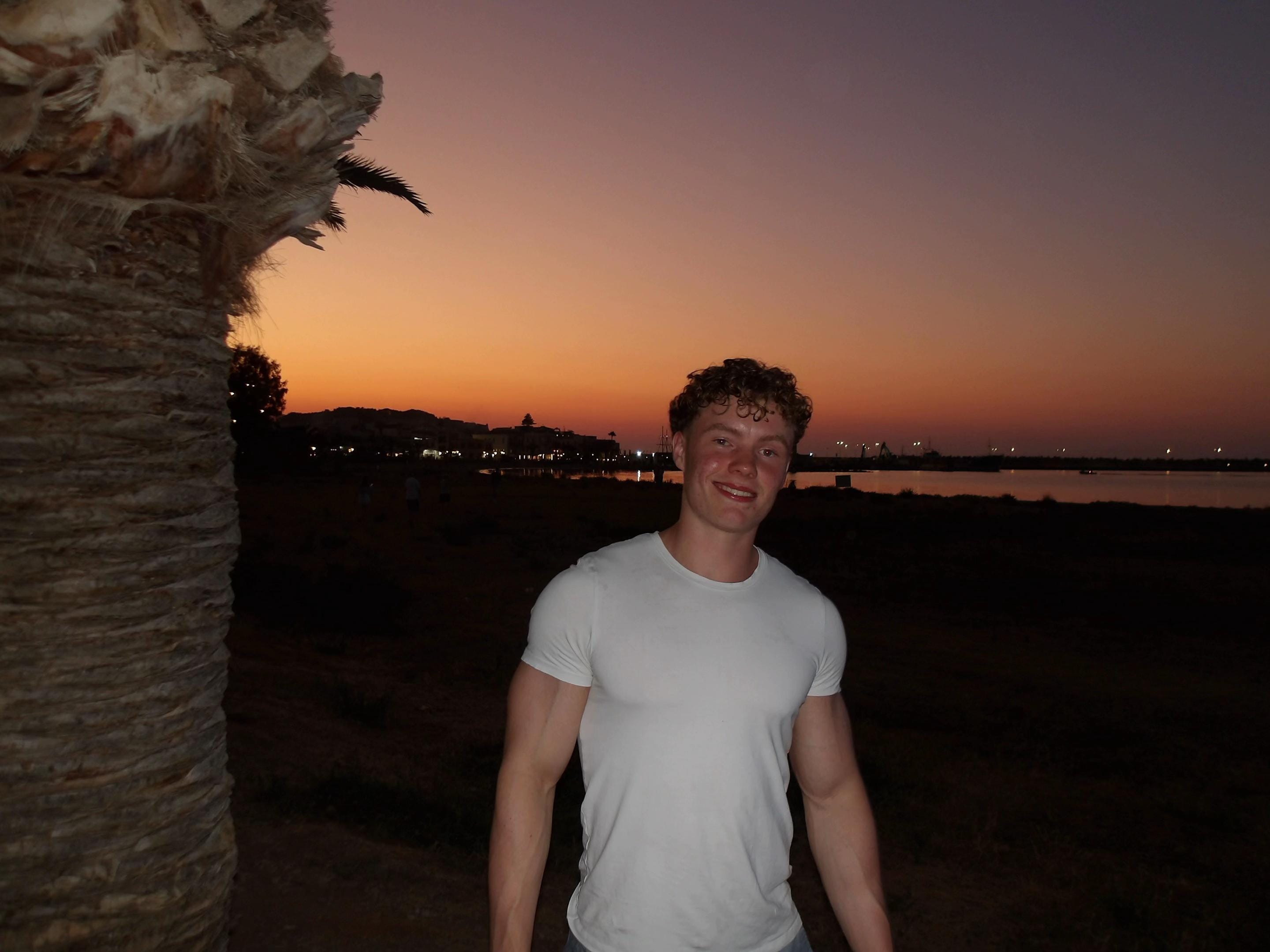 Post 2 by 1MarkusEriksen on TikTok (video)