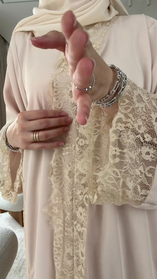 Post 9 by Khadija on TikTok (video)