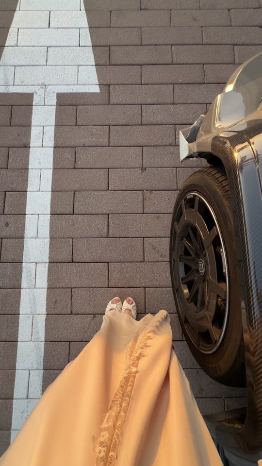 Post 10 by Khadija on TikTok (video)
