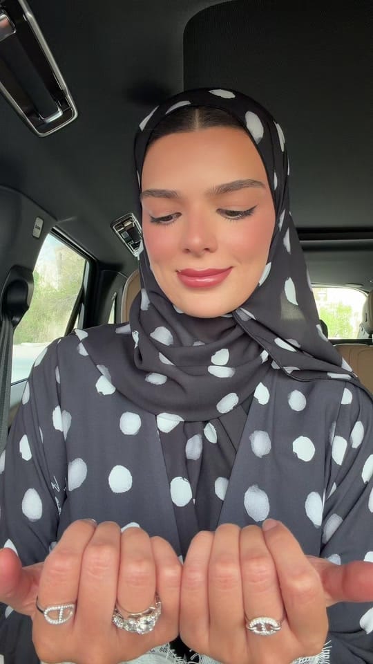 Post 8 by 974bya on TikTok (video)