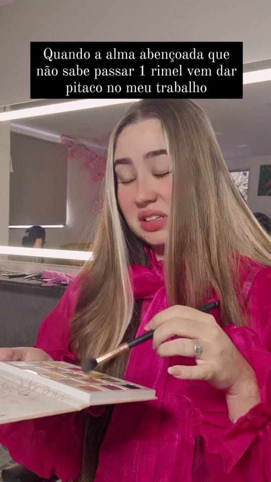 Post 7 by Vittoria Oliveira on TikTok (video)