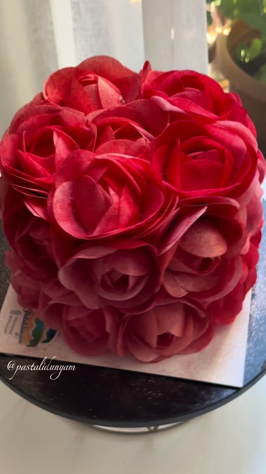 Post 3 by ❤️ Sevda ❤️ on TikTok (video)