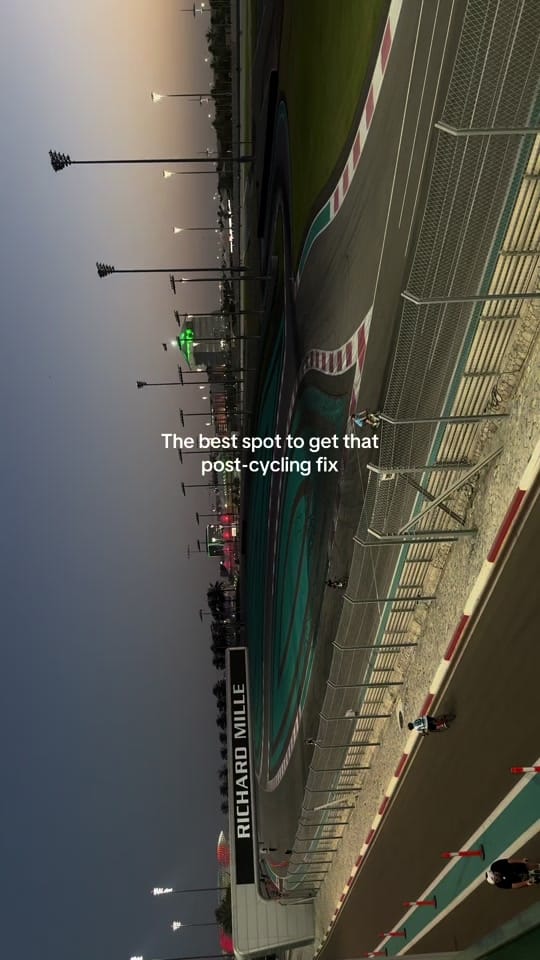 Post 10 by iva on TikTok (video)