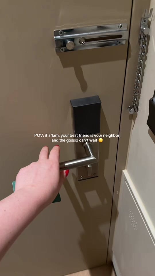 Post 3 by Haly ♡ on TikTok (video)