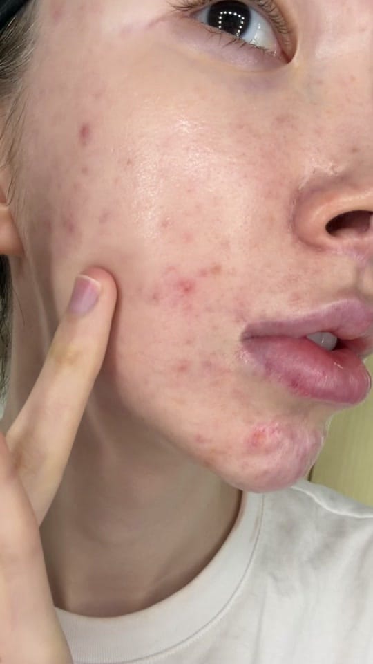 Post 4 by Lisa Yo on TikTok (video)