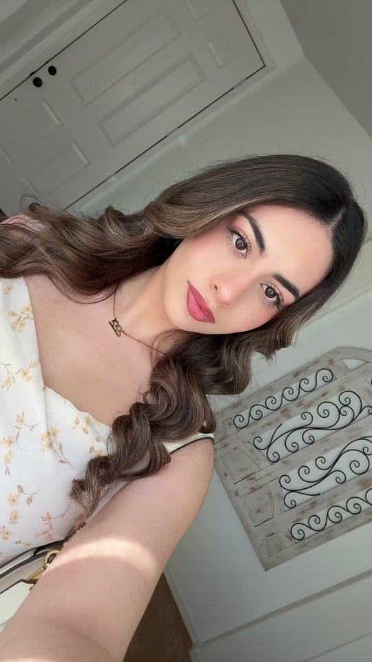Post 10 by Stef on TikTok (video)