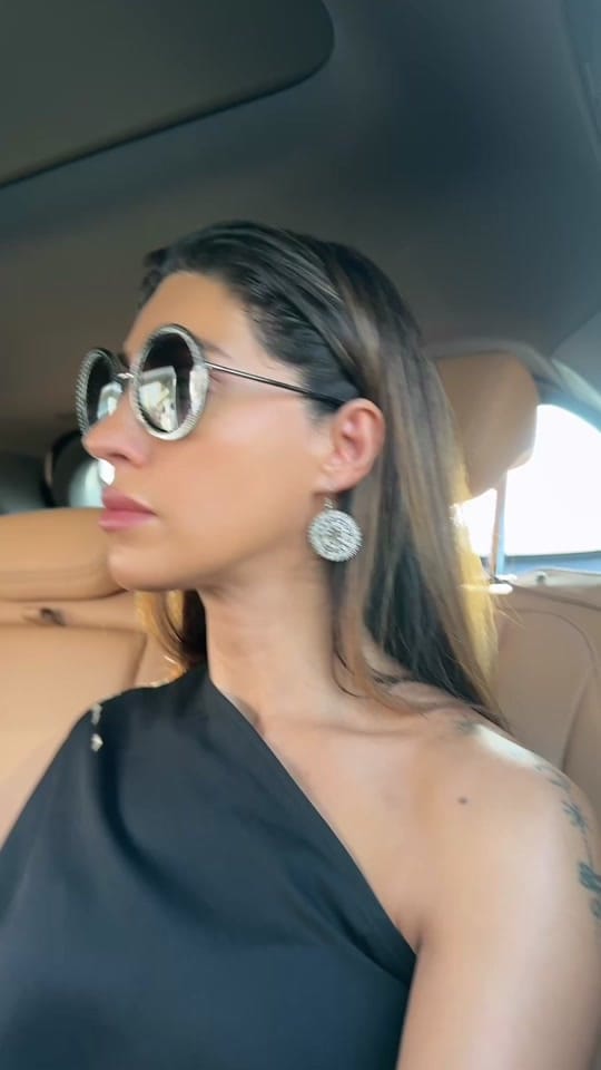 Post 1 by azitak.style on TikTok (video)