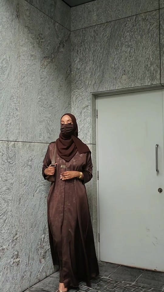 Post 9 by Mayran Modest on TikTok (video)