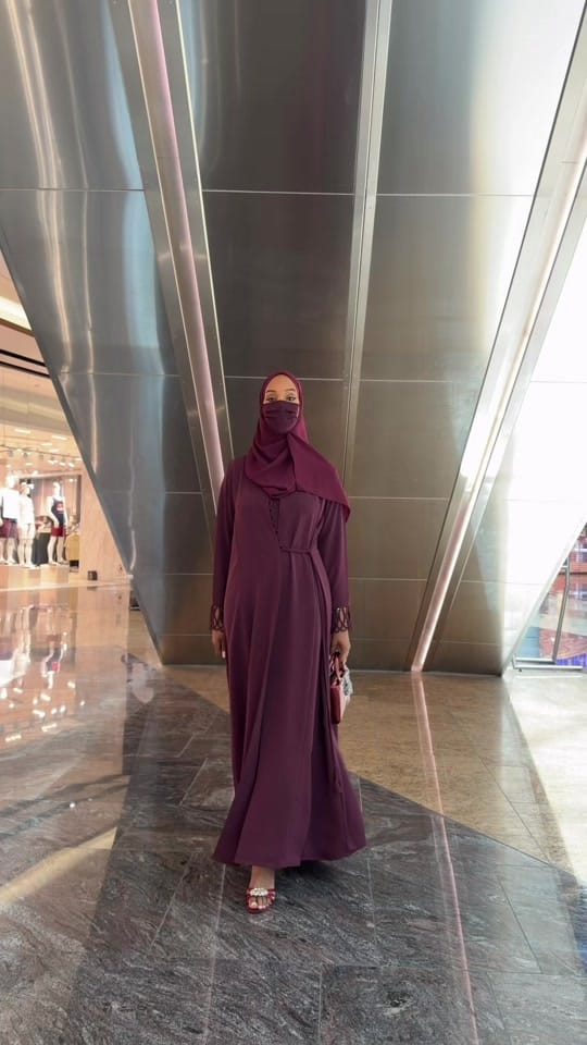 Post 1 by Mayran Modest on TikTok (video)