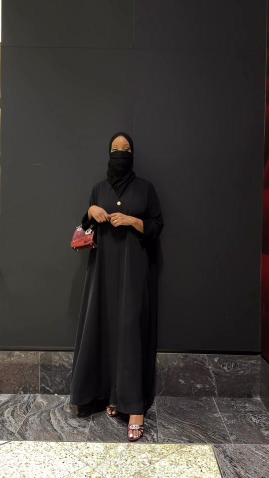 Post 7 by Mayran Modest on TikTok (video)