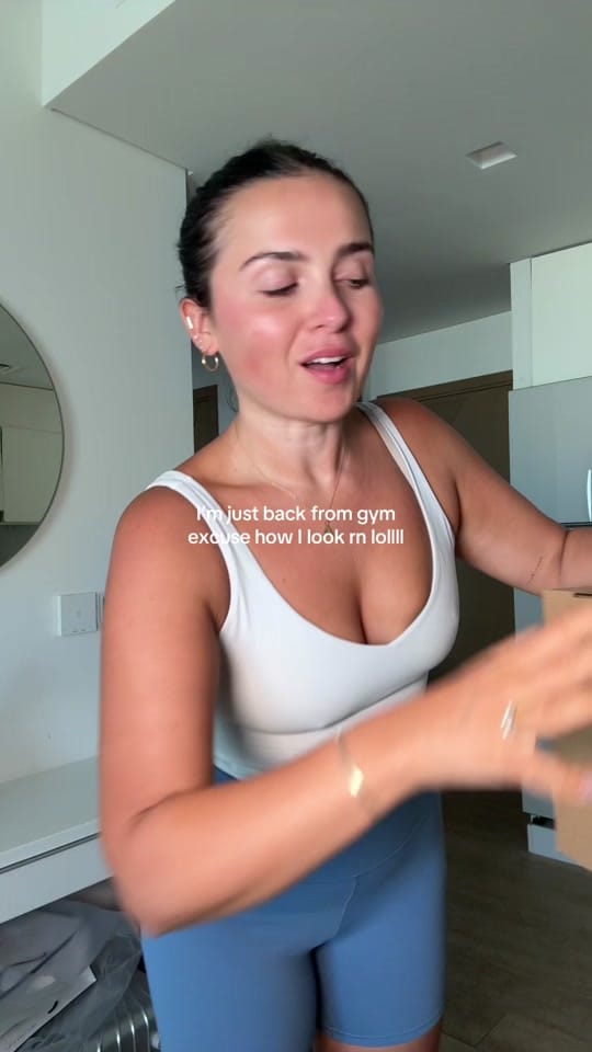 Post 6 by aideenkate on TikTok (video)