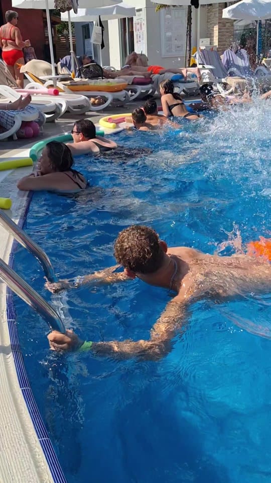 Post 3 by ENTERTAINMENT FUN WORLD on TikTok (video)