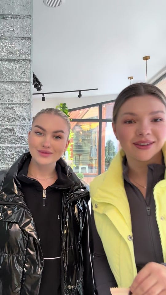 Post 5 by ALENA STOMA on TikTok (video)