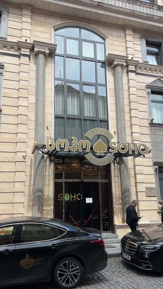 Post 5 by idylle.travel on TikTok (video)