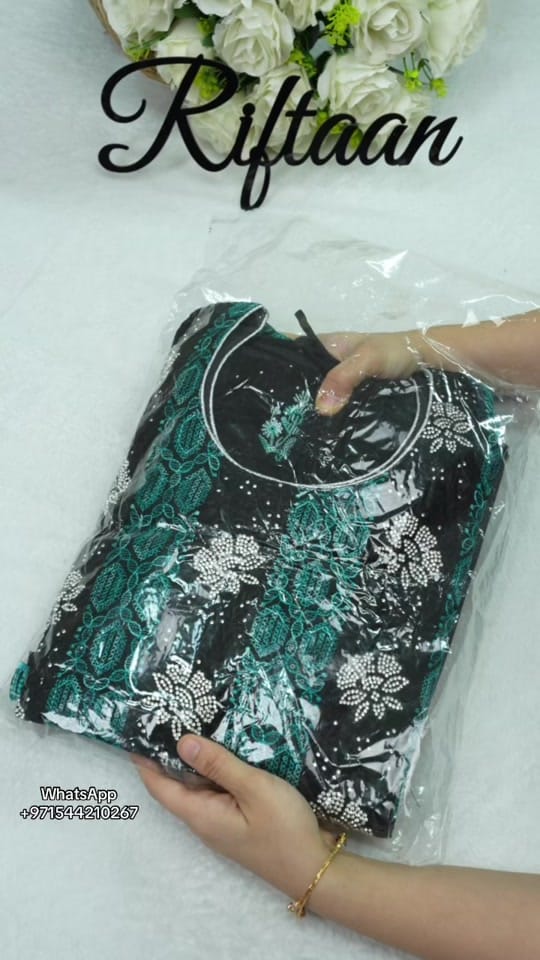 Post 3 by Riftaan Fashion Store on TikTok (video)