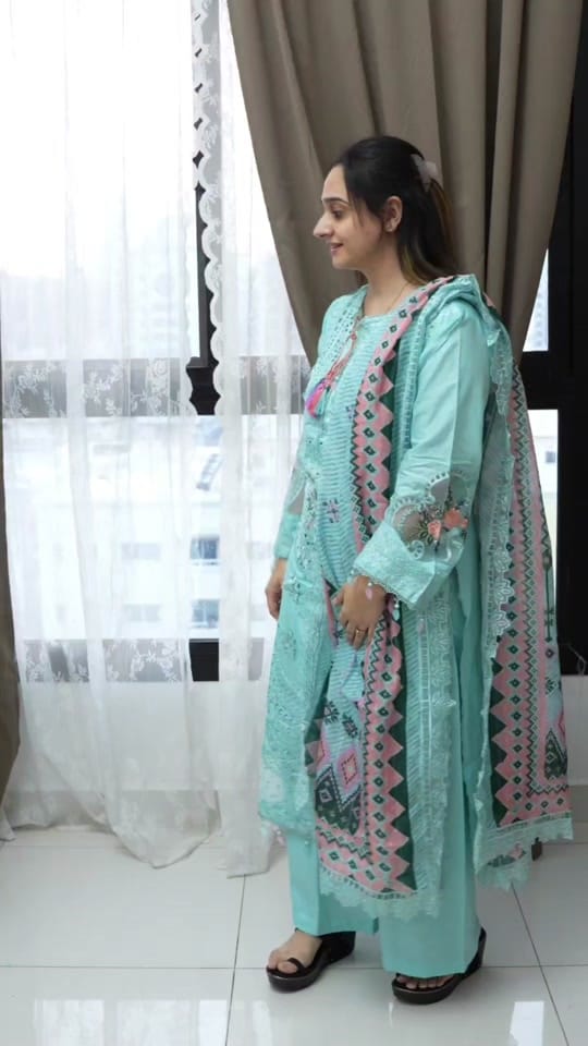 Post 9 by Riftaan Fashion Store on TikTok (video)