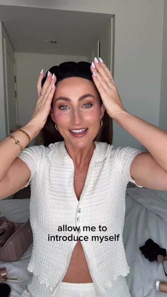 Post 4 by carolineseoighe on TikTok (video)