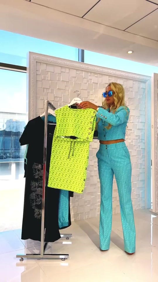 Post 9 by Fashion store in Dubai 🇦🇪 on TikTok (video)