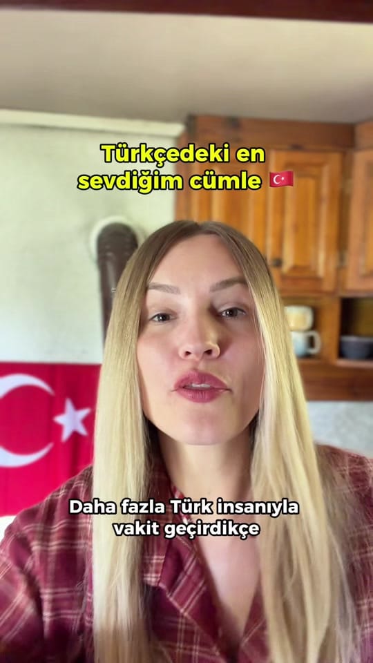 Post 4 by TravelComic on TikTok (video)