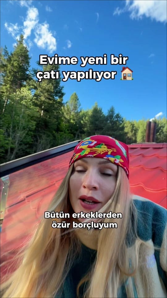 Post 1 by TravelComic on TikTok (video)