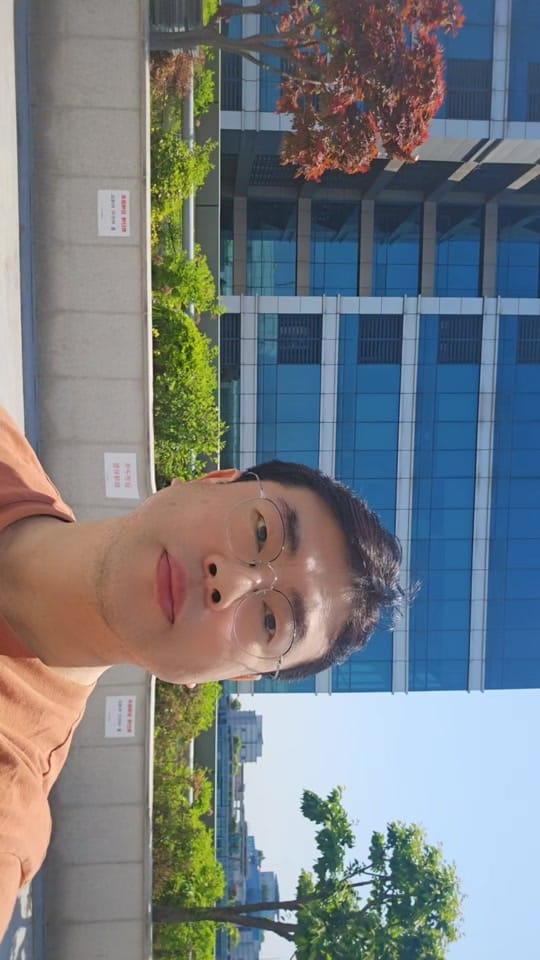 Post 8 by 이철 on TikTok (video)