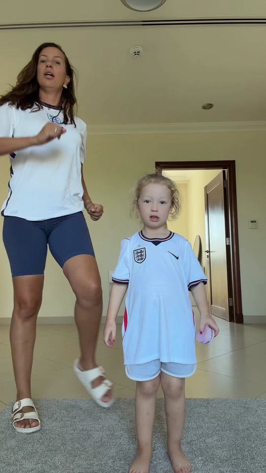 Post 4 by Danubia Sousa on TikTok (video)