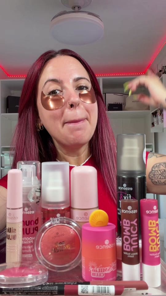 Post 4 by Isa Sanchez✨ makeup on TikTok (video)