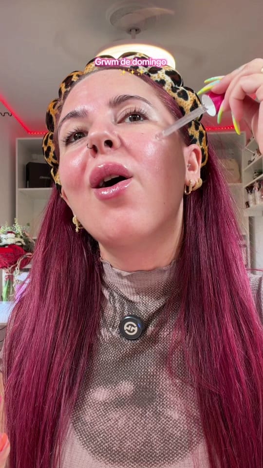 Post 2 by Isa Sanchez✨ makeup on TikTok (video)