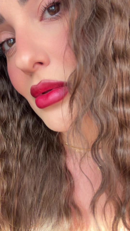 Post 6 by Anny Islamov on TikTok (video)