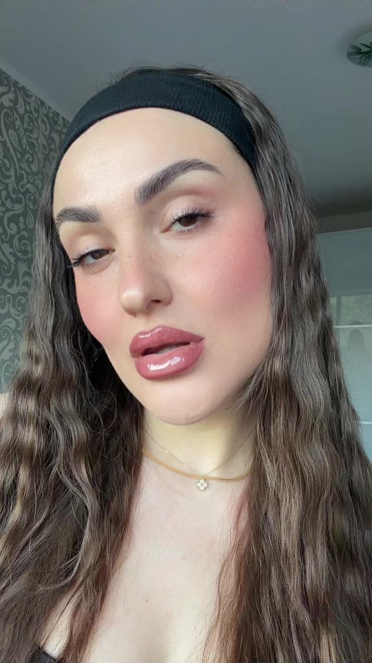 Post 5 by Anny Islamov on TikTok (video)