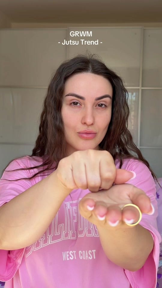 Post 7 by Anny Islamov on TikTok (video)