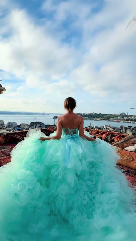 Post 2 by Photographer in Istanbul Tayli on TikTok (video)