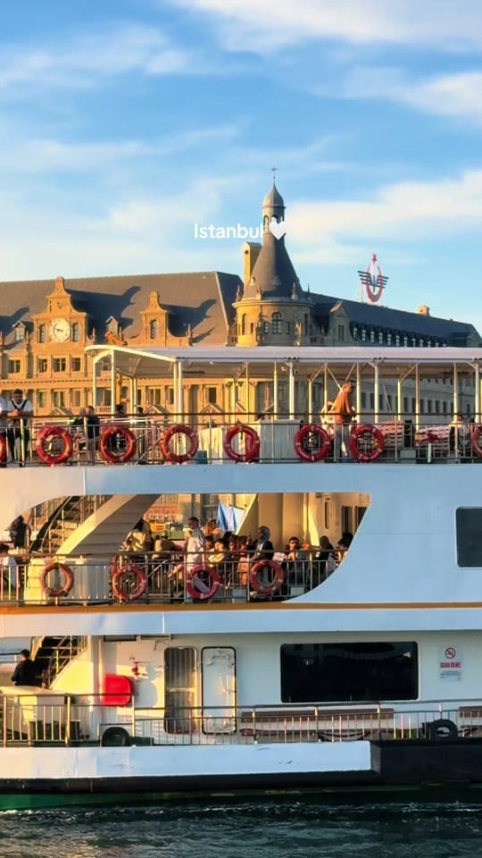 Post 2 by seraasist on TikTok (video)