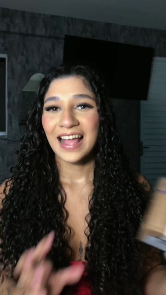 Post 10 by Júlia santos | Ugc Creator on TikTok (video)