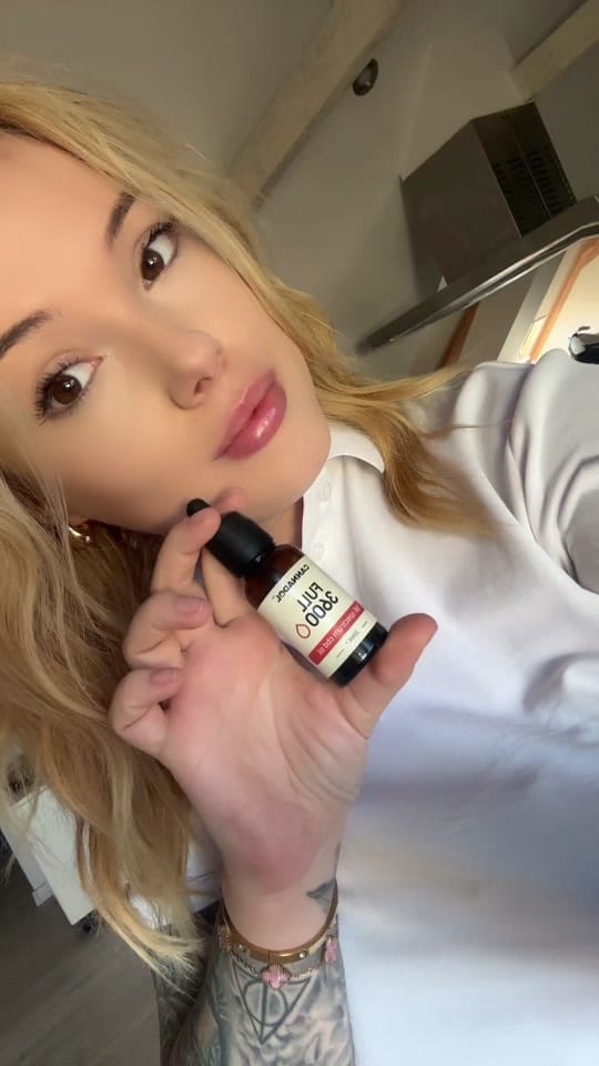 Post 6 by Evelin on TikTok (video)