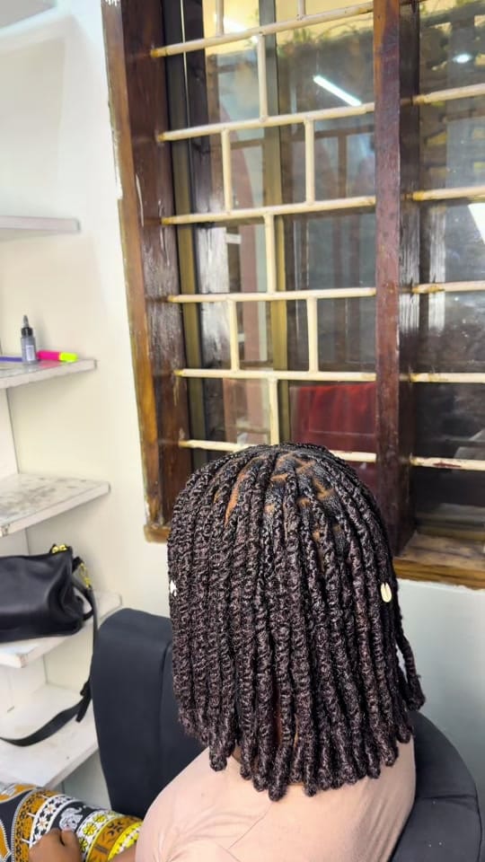 Post 1 by Jojostylinsalon on TikTok (video)