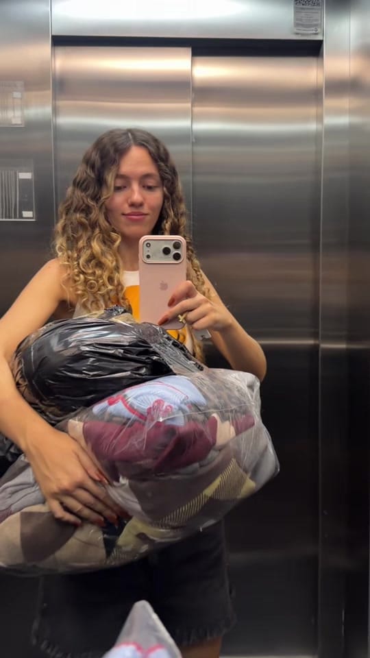 Post 5 by Lara Santarelli on TikTok (video)