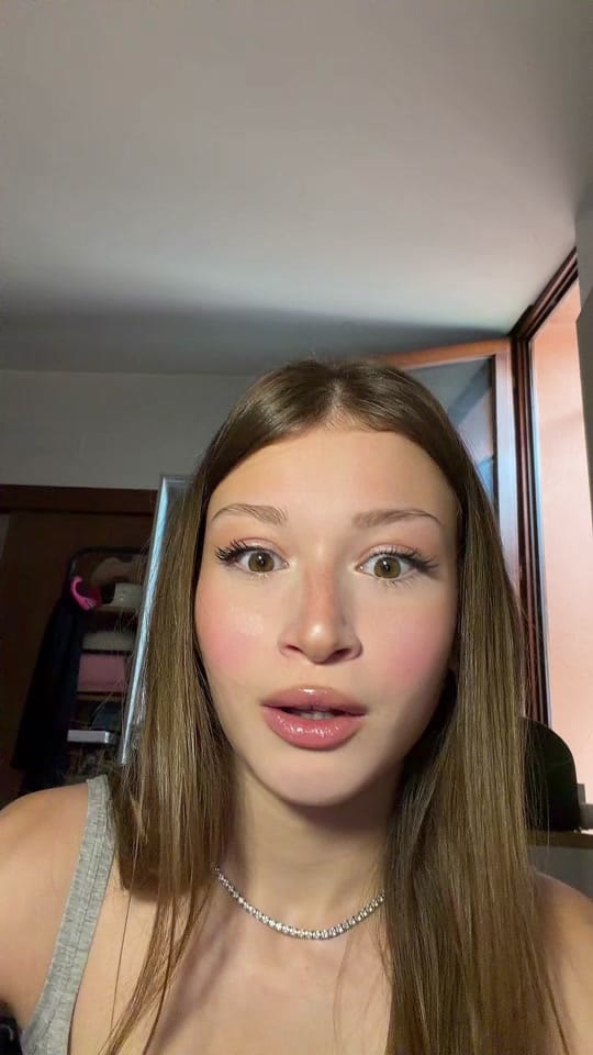 Post 1 by Foxy🦊 on TikTok (video)