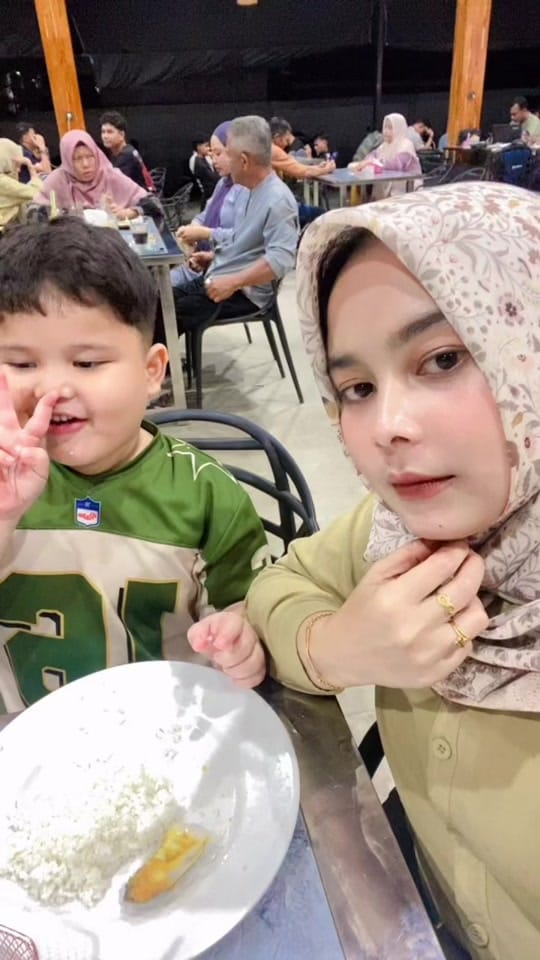 Post 2 by Amynur on TikTok (video)