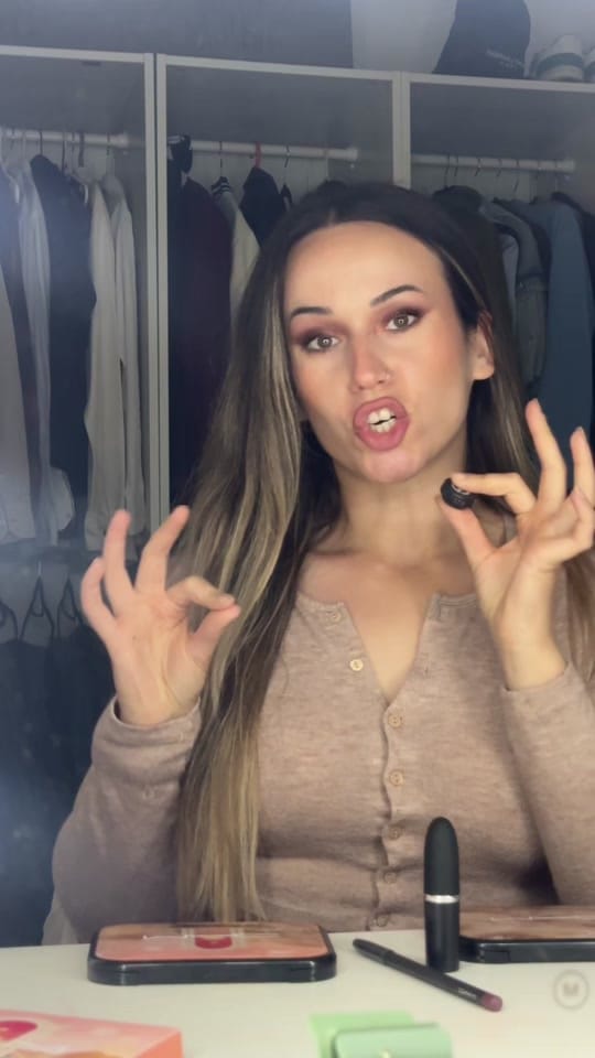 Post 9 by Sandraa G🐷 on TikTok (video)