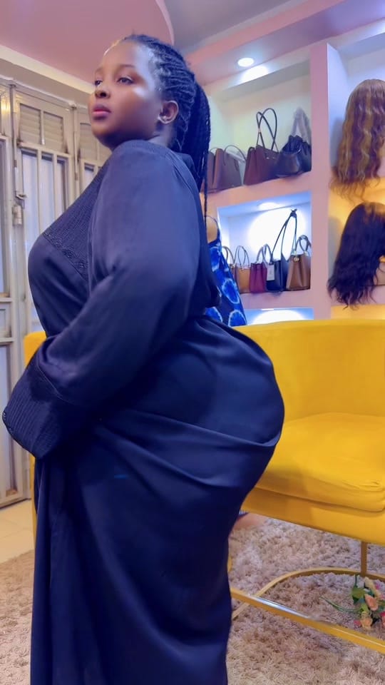 Post 2 by Sasha on TikTok (video)