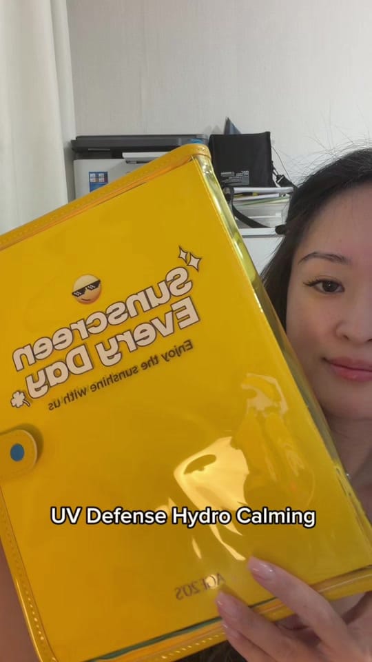 Post 1 by koreaanna on TikTok (video)